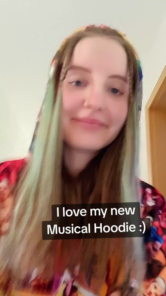 Post 1 by ✮Sara✮ on TikTok (video)
