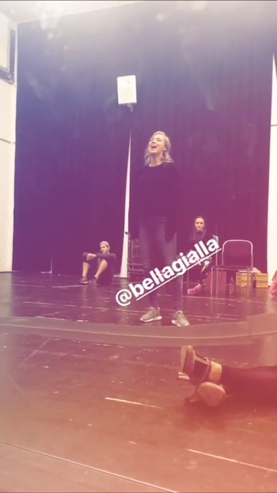 Post 4 by Veronika Riedl on TikTok (video)