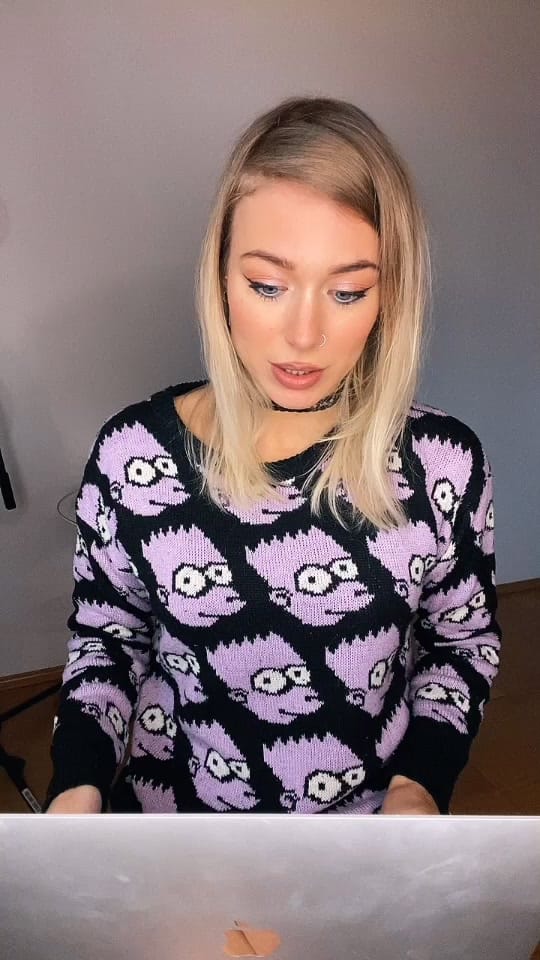 Post 9 by Veronika Riedl on TikTok (video)