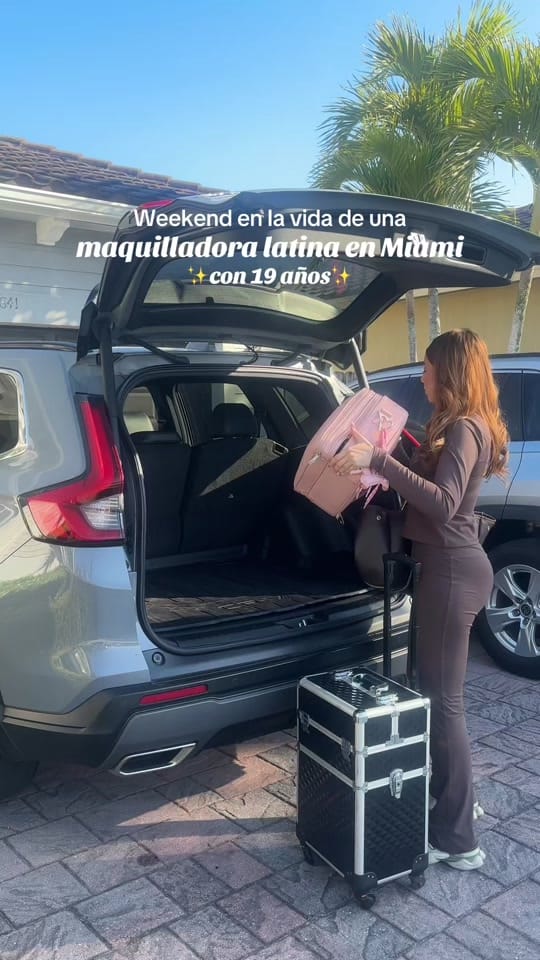 Post 5 by bellasbeautymua_ on TikTok (video)