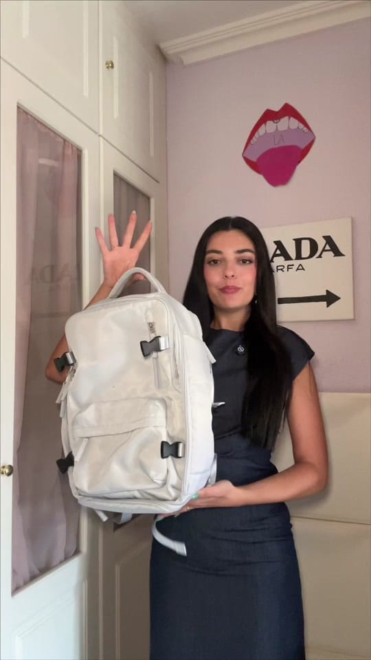 Post 4 by Natalia Gones on TikTok (video)