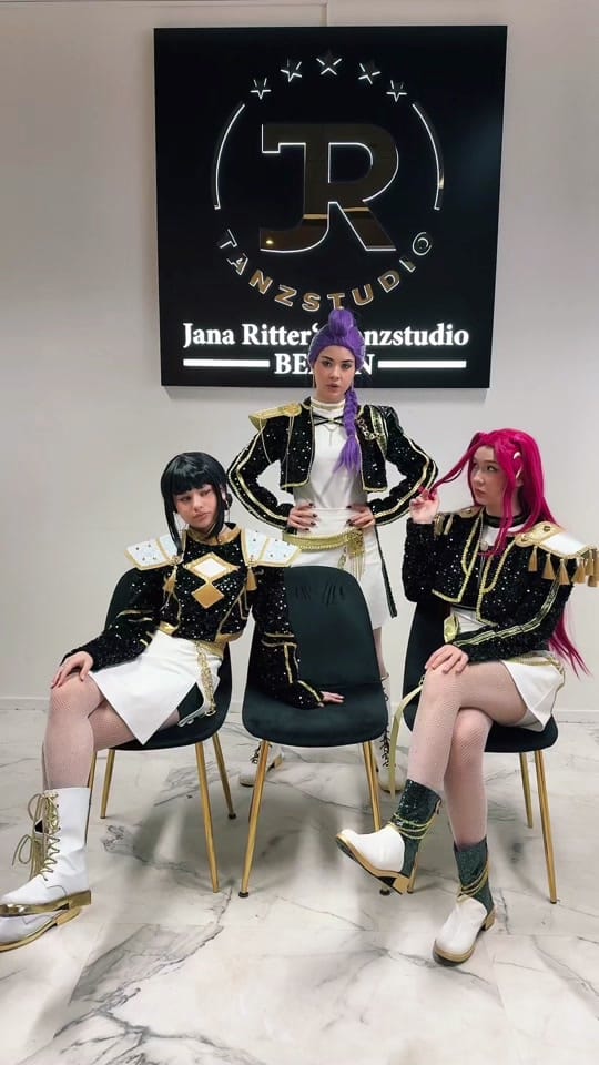 Post 3 by janzenkinderanimation on TikTok (video)