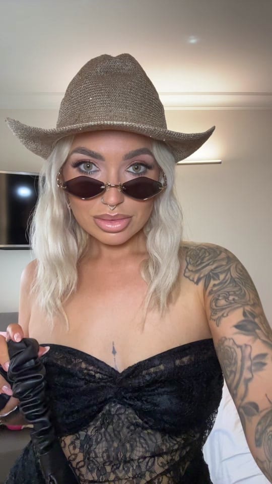 Post 7 by ELLIE-MAE FORD on TikTok (video)