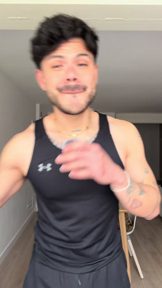 Post 1 by Javi Leyva on TikTok (video)