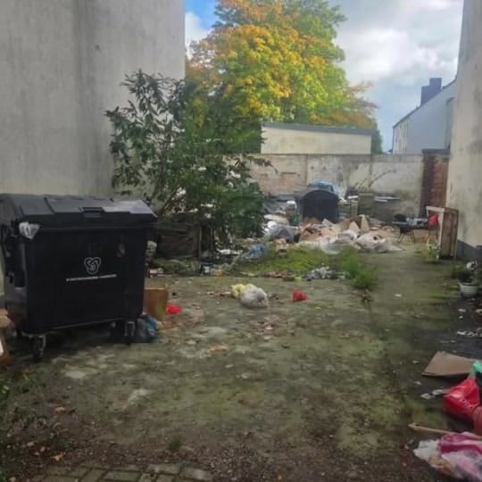 Post 1 by AfD Hamburg-Harburg on TikTok (video)