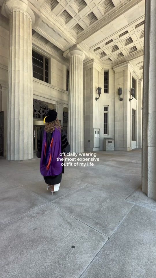 Post 2 by Claudia Cedeno on TikTok (video)
