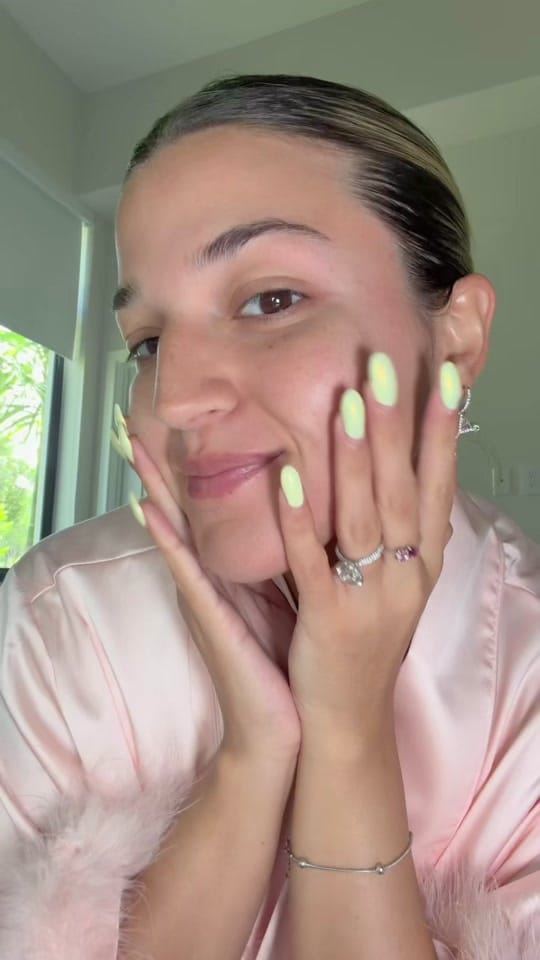 Post 5 by Claudia Cedeno on TikTok (video)