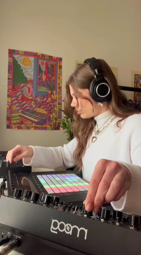 Post 8 by betixlive on TikTok (video)