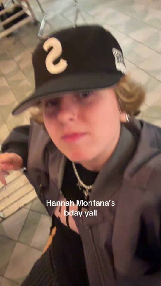 Post 1 by claudiamsegura on TikTok (video)