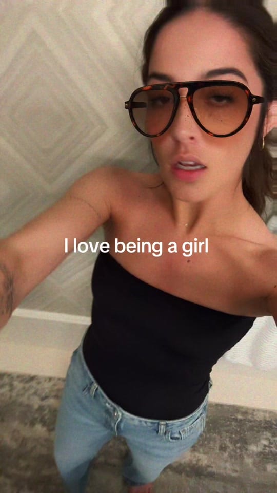 Post 1 by Victoria on TikTok (video)