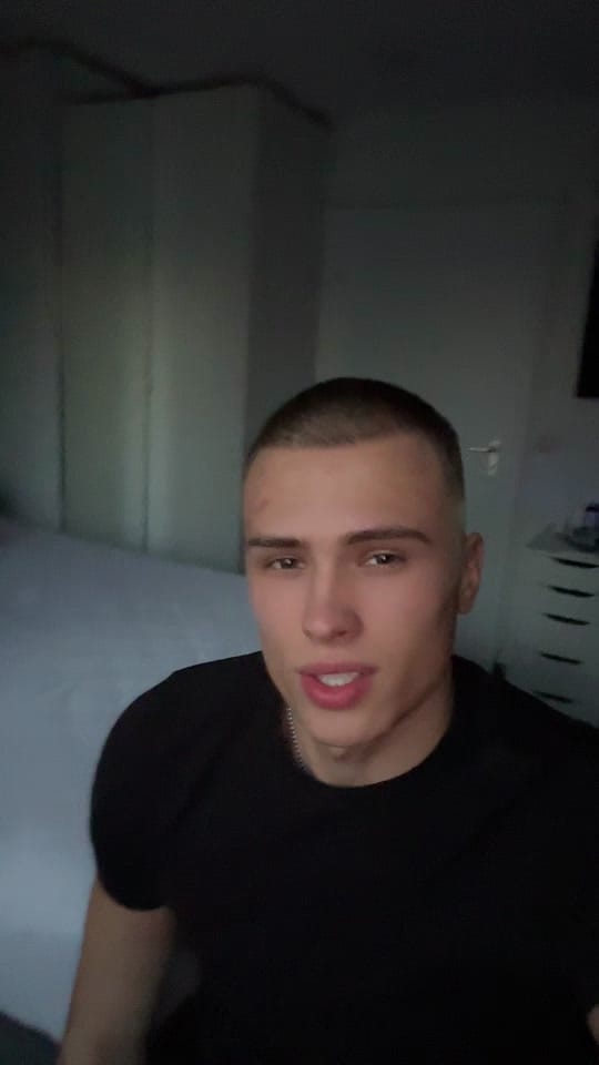 Post 10 by aurel on TikTok (video)