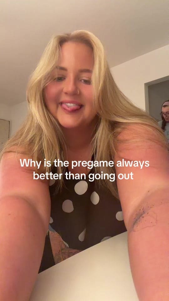 Post 5 by Em on TikTok (video)