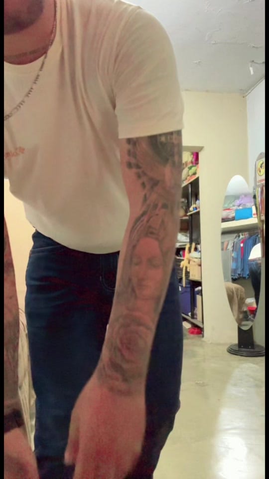 Post 10 by Guillermo’Velaa 🤠 on TikTok (video)