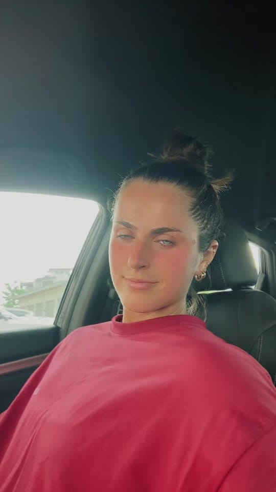 Post 3 by Hannah Bennett, DPT on TikTok (video)
