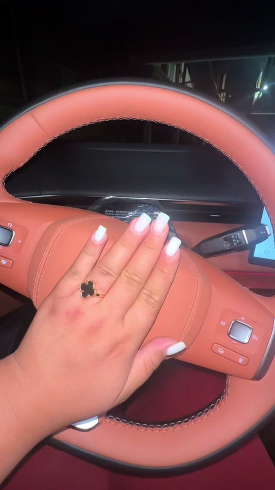 Post 7 by erkekyzzn on TikTok (video)