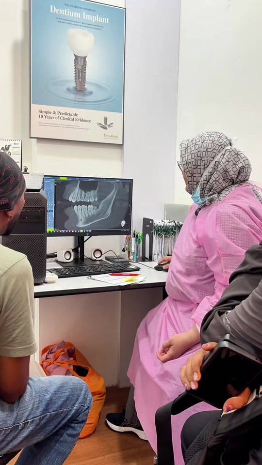 Post 2 by cassia.dentalcare on TikTok (video)