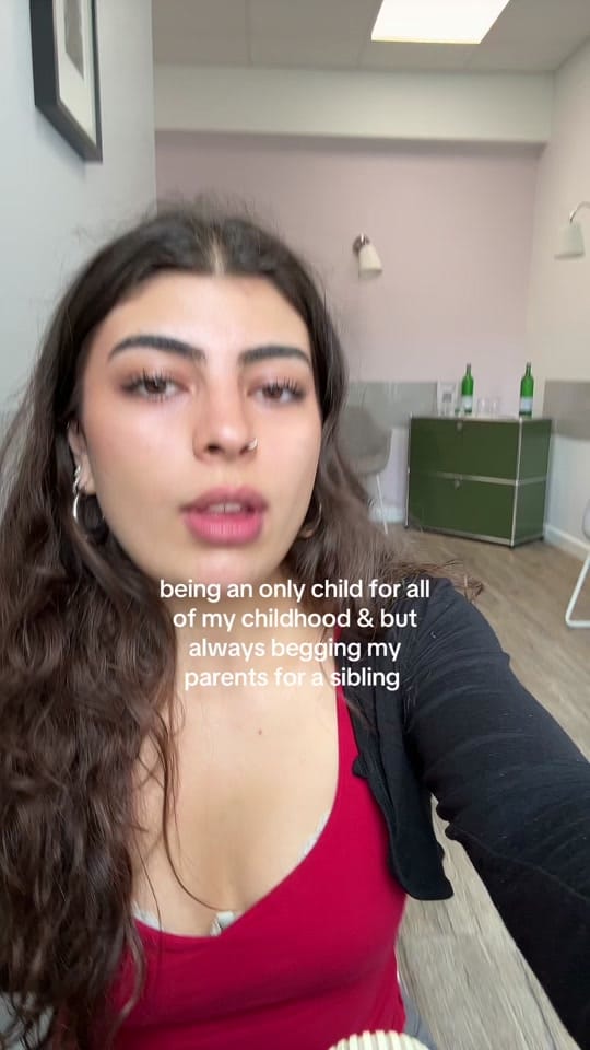 Post 10 by Anna ･ﾟ* ☆ on TikTok (video)