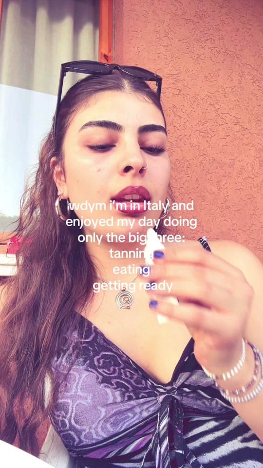 Post 8 by Anna ･ﾟ* ☆ on TikTok (video)
