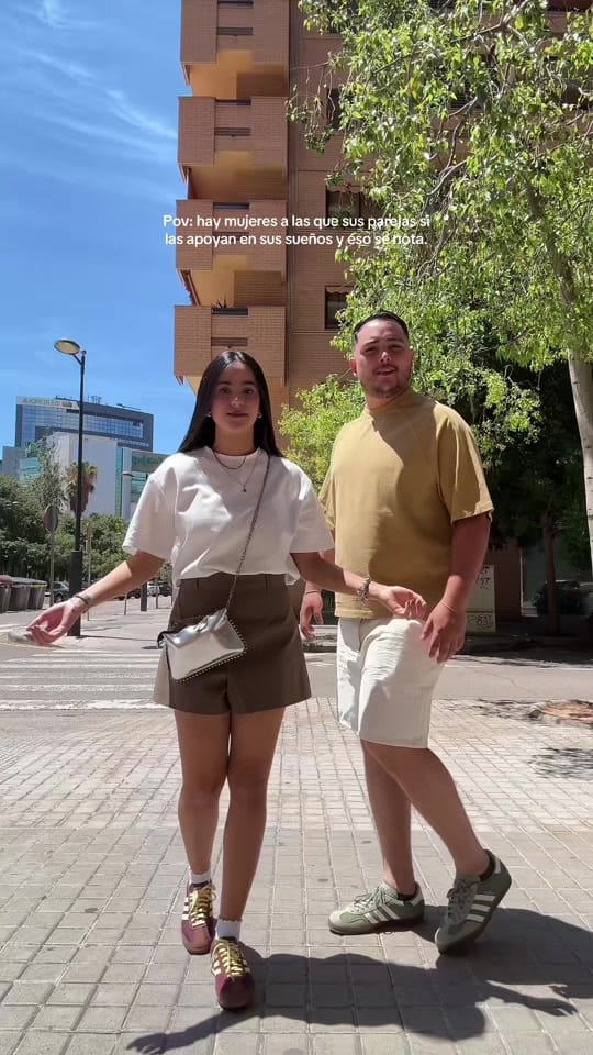 Post 6 by Isa Becaría on TikTok (video)