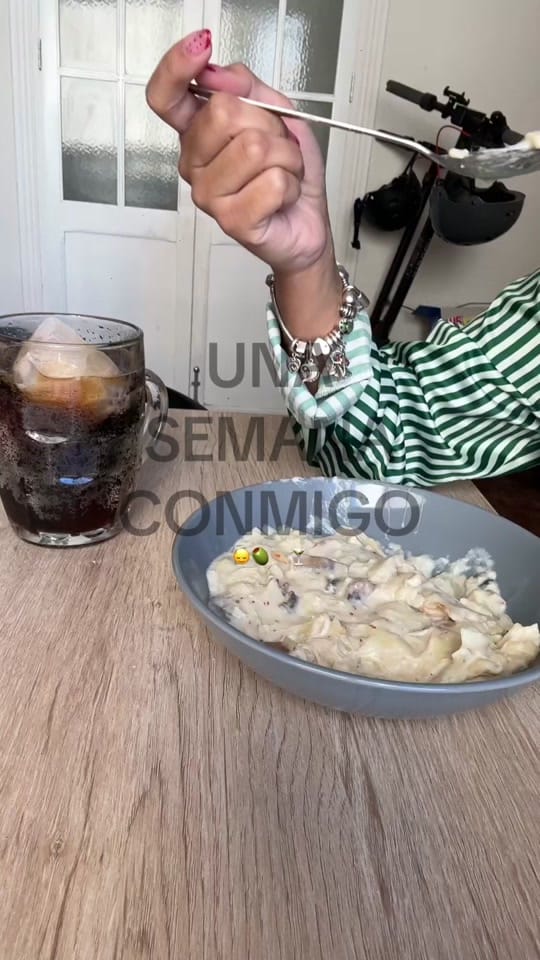 Post 3 by Isa Becaría on TikTok (video)