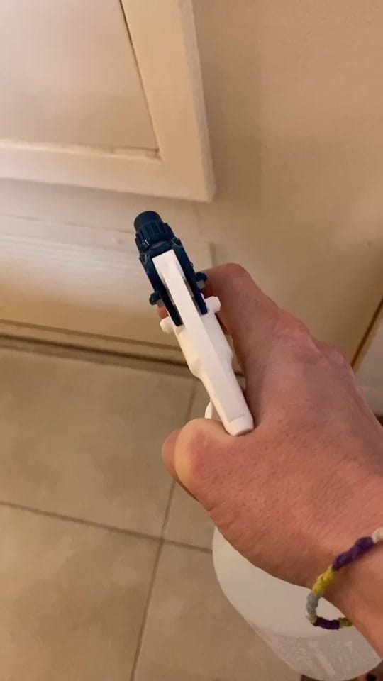 Post 3 by Yessenia Cossio on TikTok (video)