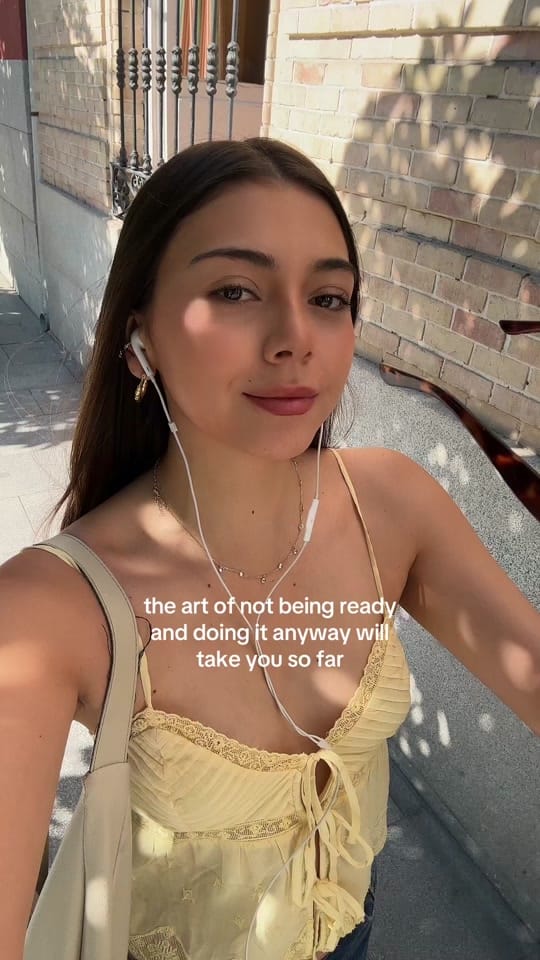 Post 1 by adrianaleivaac on TikTok (video)