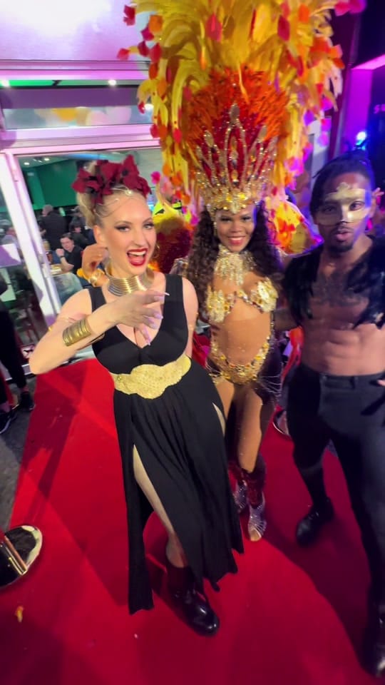 Post 1 by Aaliyah Zhoura on TikTok (video)