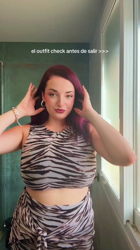 Post 2 by Andrea Gómez🤍 on TikTok (video)