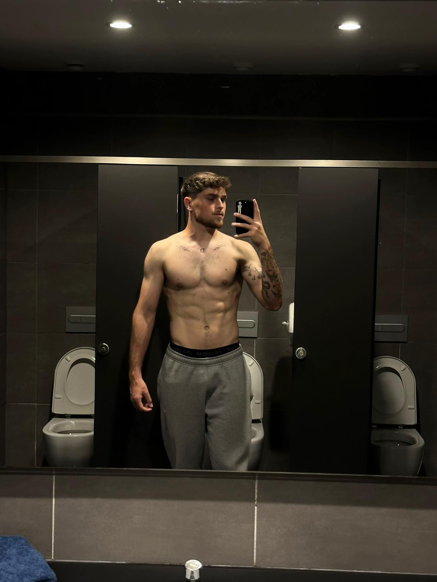 Post 1 by el22 on TikTok (video)