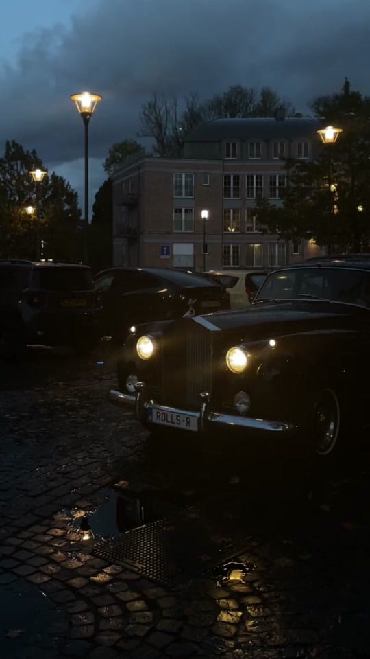 Post 4 by VALENCIAVOGUE on TikTok (video)