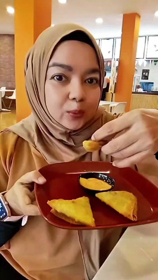 Post 7 by astriferani on TikTok (video)