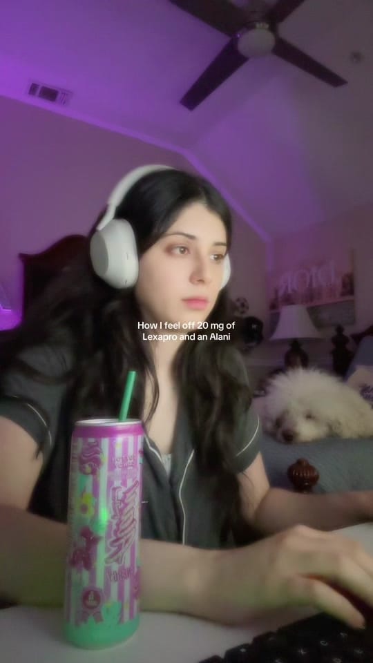 Post 7 by Karina on TikTok (video)