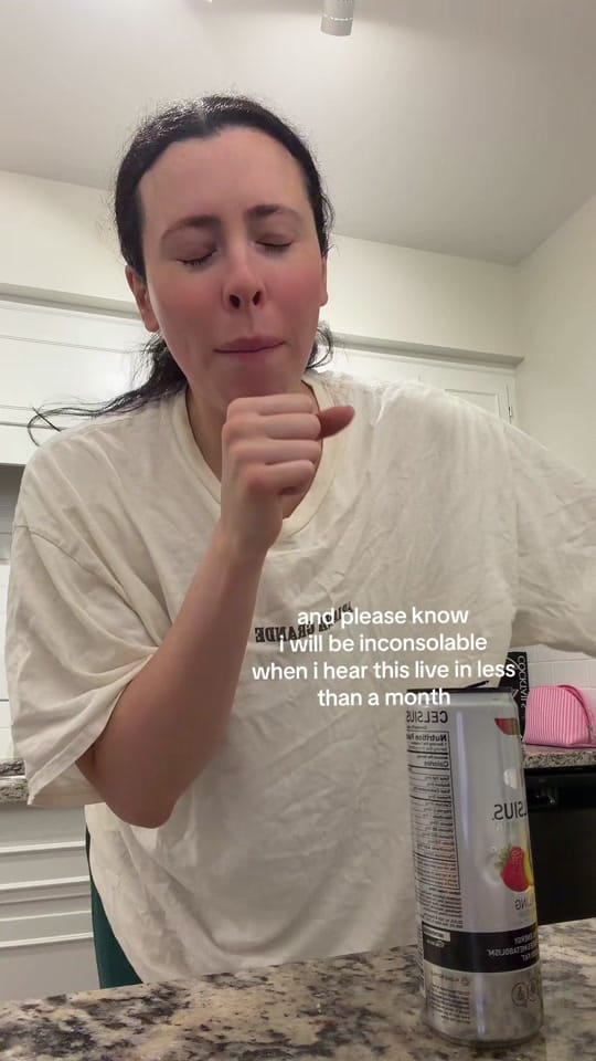 Post 4 by OLIVIA on TikTok (video)