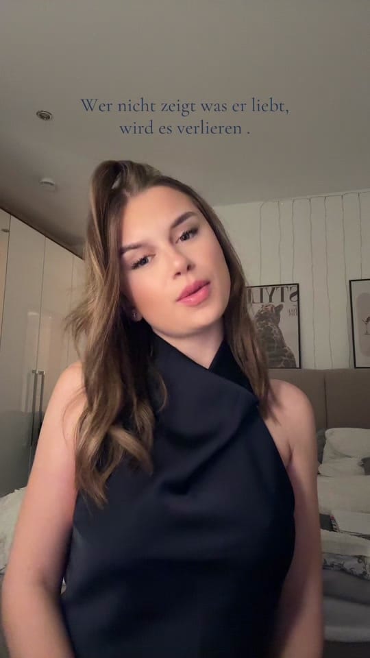 Post 3 by 𝘌 𝘔 𝘌 𝘓 𝘐 𝘌 on TikTok (video)