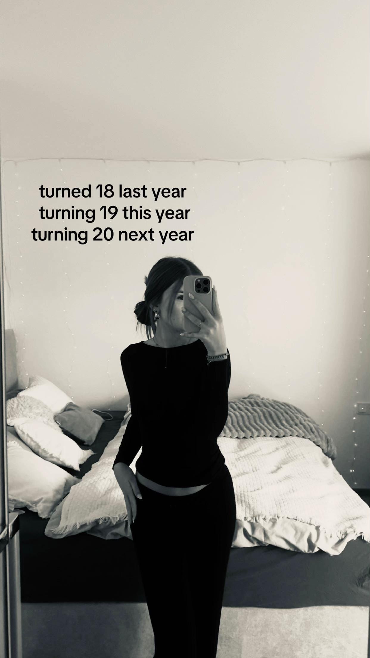 Post 4 by 𝘌 𝘔 𝘌 𝘓 𝘐 𝘌 on TikTok (video)