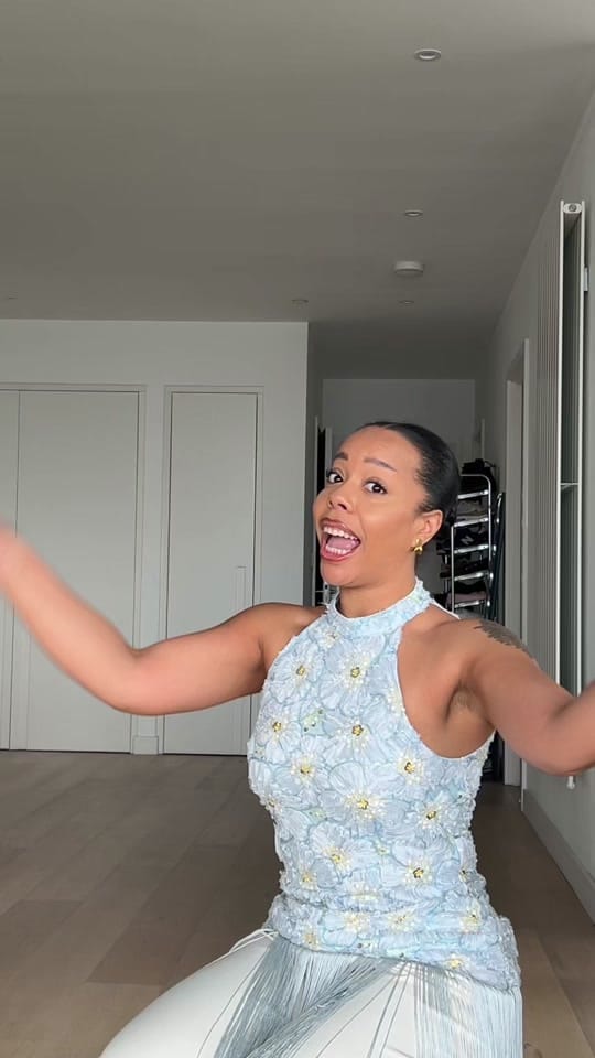 Post 2 by Denise Bafuidinsoni on TikTok (video)