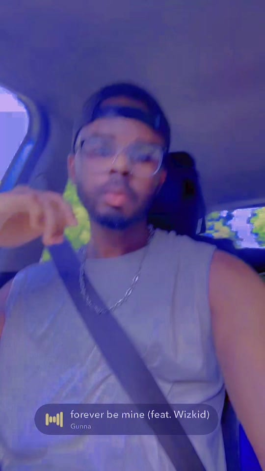 Post 7 by HOLLAWAIT 🫆 on TikTok (video)