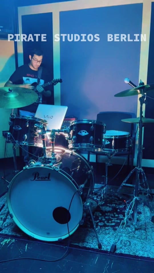 Post 8 by HOLLAWAIT 🫆 on TikTok (video)