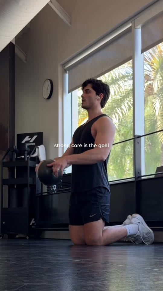 Post 9 by Alex Acosta on TikTok (video)