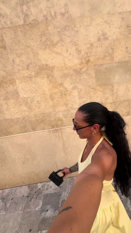 Post 1 by Tamara.estr on TikTok (video)