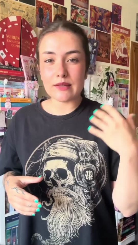 Post 4 by Eva Ruiz on TikTok (video)