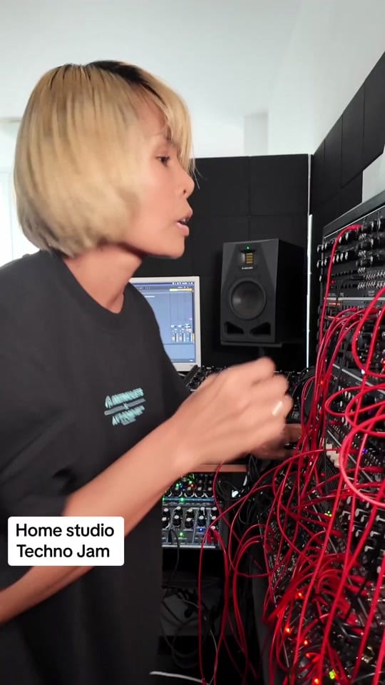 Post 8 by Nakadia on TikTok (video)