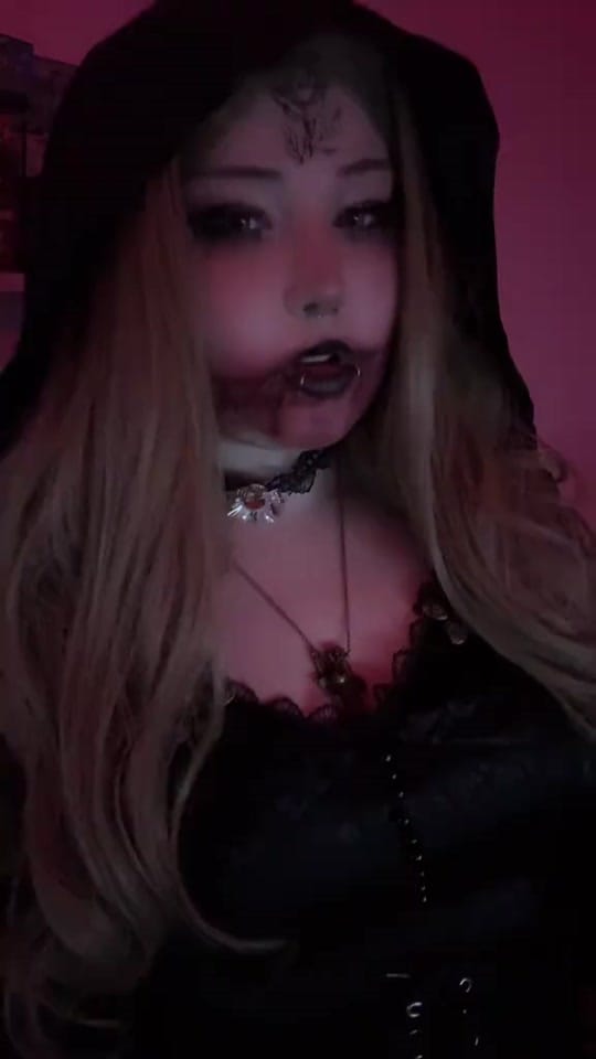 Post 10 by liz on TikTok (video)
