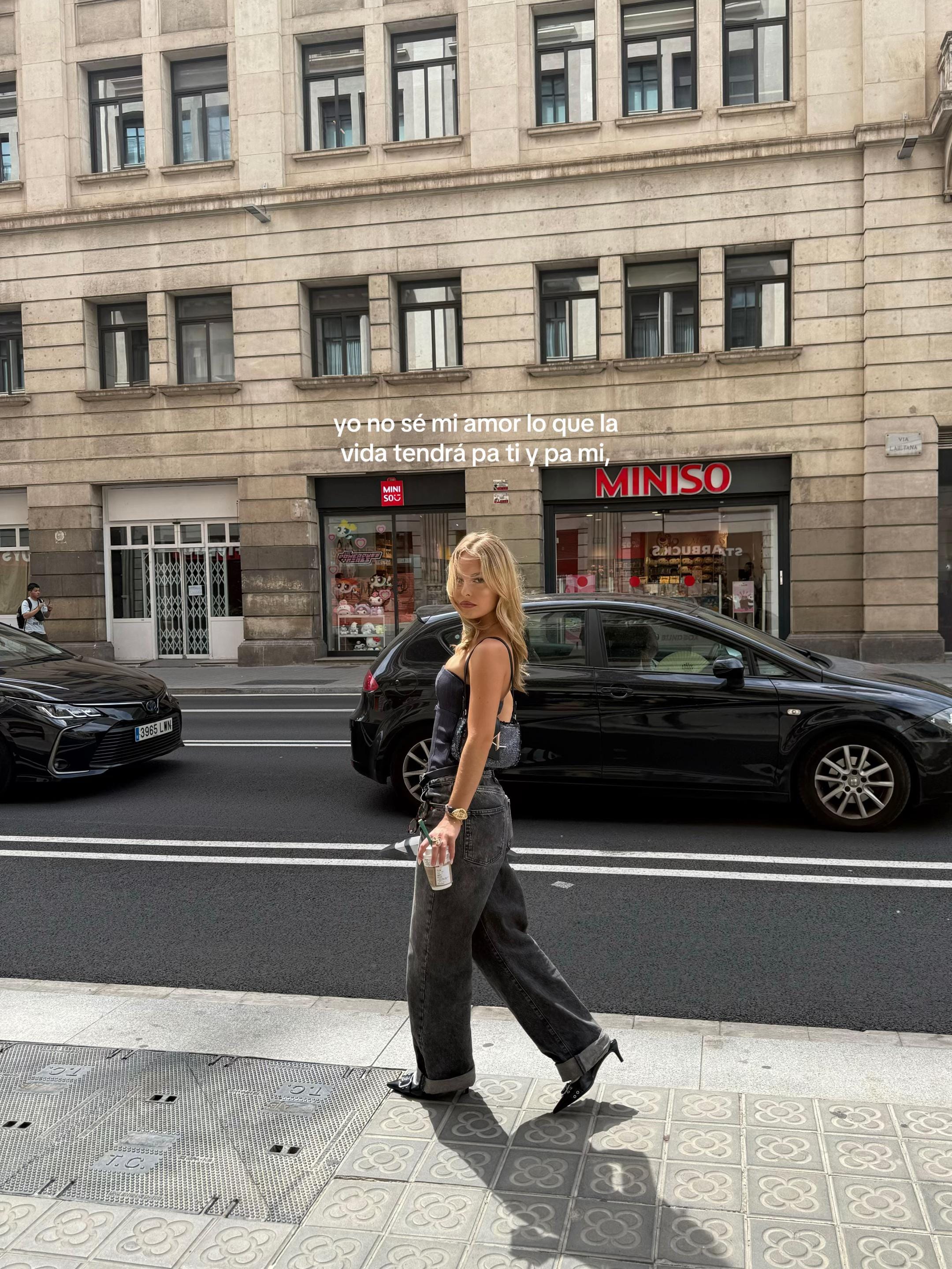 Post 8 by alisalohan ★ on TikTok (video)