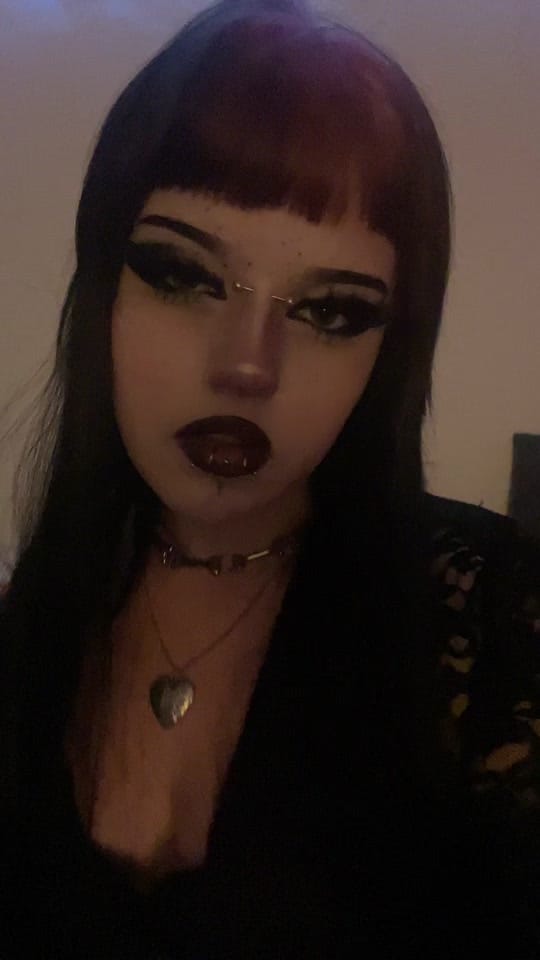Post 2 by emmi ☭ on TikTok (video)
