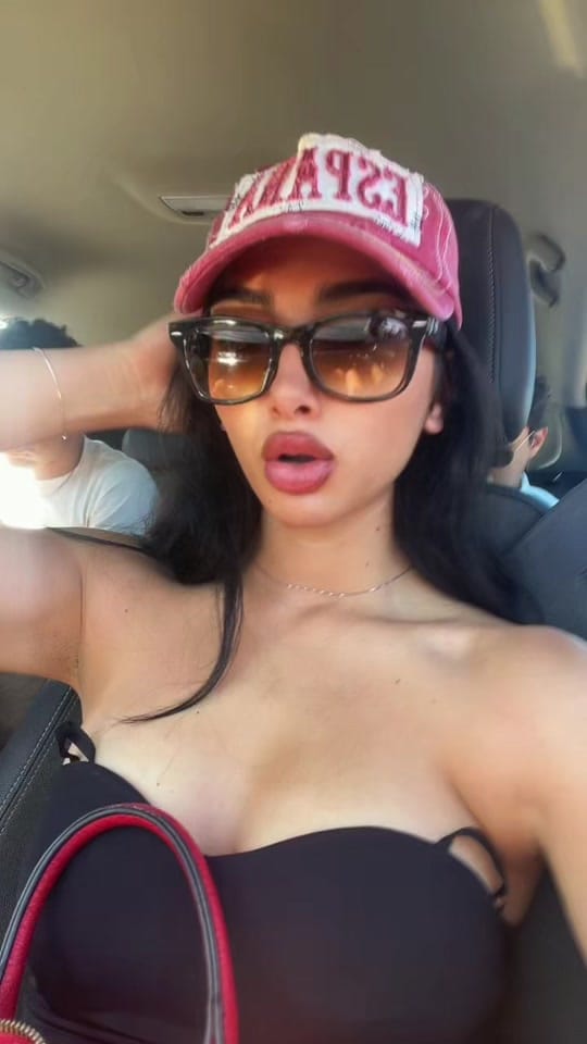 Post 2 by margot ⭒ on TikTok (video)