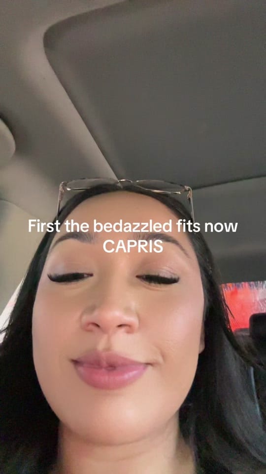 Post 7 by Lali on TikTok (video)