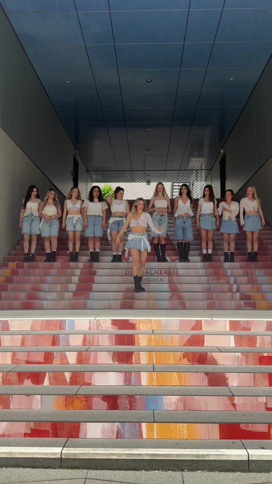 Post 2 by Isi on TikTok (video)