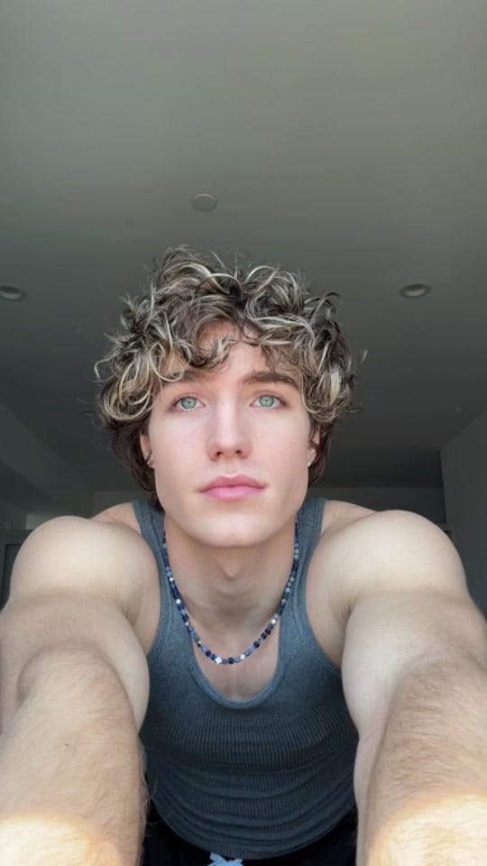 Post 10 by Hazel on TikTok (video)