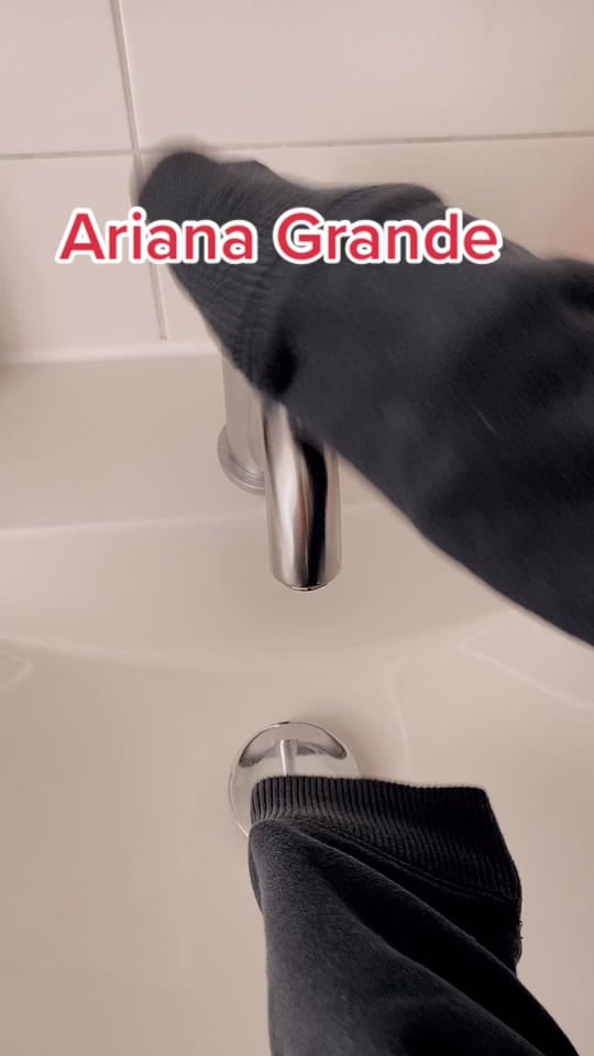 Post 9 by sarahcaaame on TikTok (video)